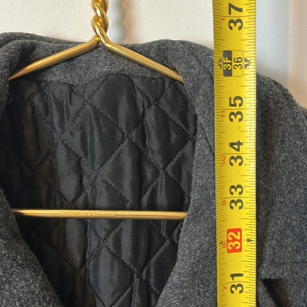 Wool insulated 3 button coat - Picture 9 of 10